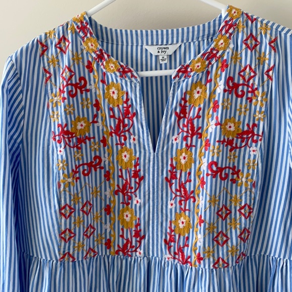 Embroidered Blouse - Picture 2 of 3